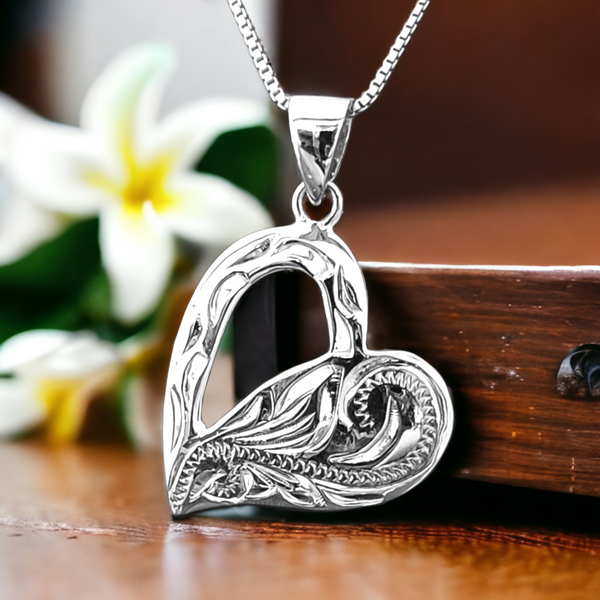 Silver Hawaiian Scroll Heart Pendant with Chain (20mm)