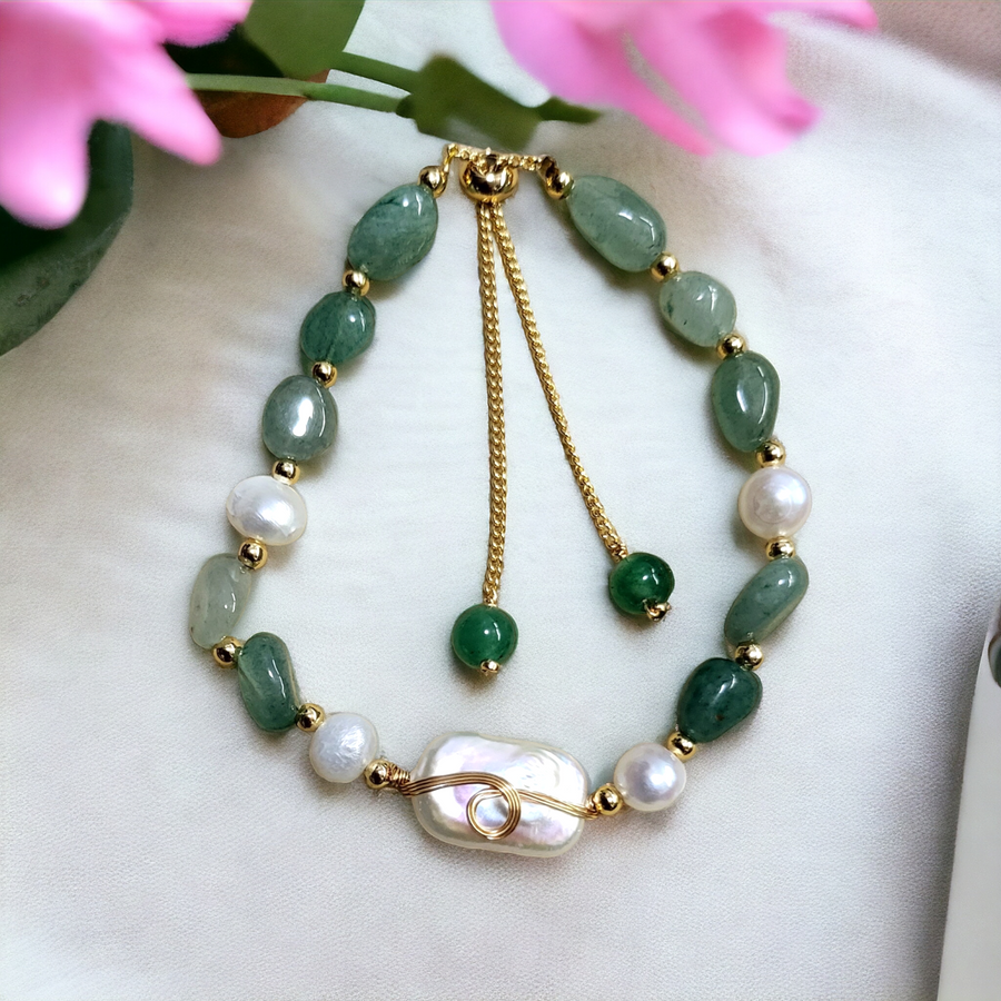 Handmade- Natural Pearl & Jade Bracelet
