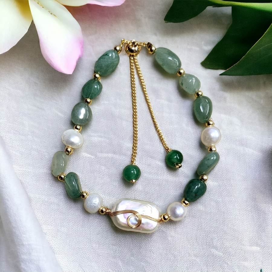 Handmade- Natural Pearl & Jade Bracelet