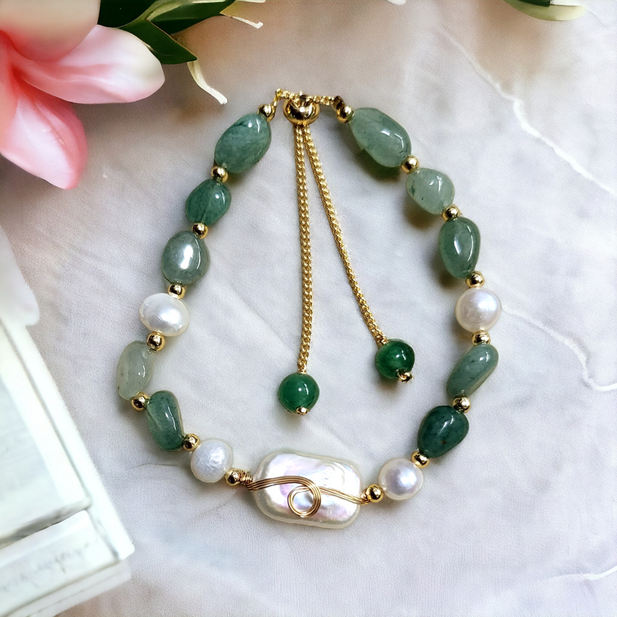 Handmade- Natural Pearl & Jade Bracelet