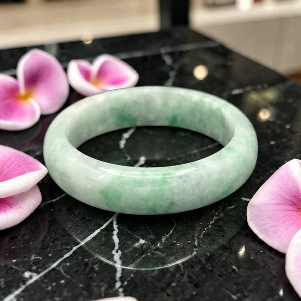 Two Tone Jade Bangle – 15mm / Sz.7.25