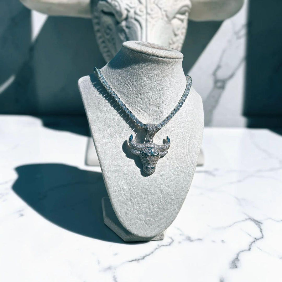 Custom White Gold Filled Bull Head Pendant with CZ Tennis Chain (50*57mm)