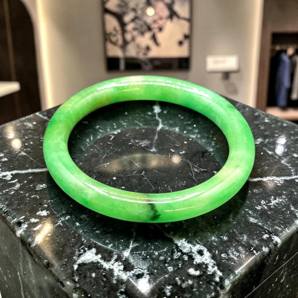 Light Green Jade Barrel  Bangle 10mm / Sz.7