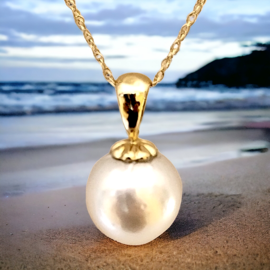 14k South Sea  White  Pearl Pendant (11.2mm)