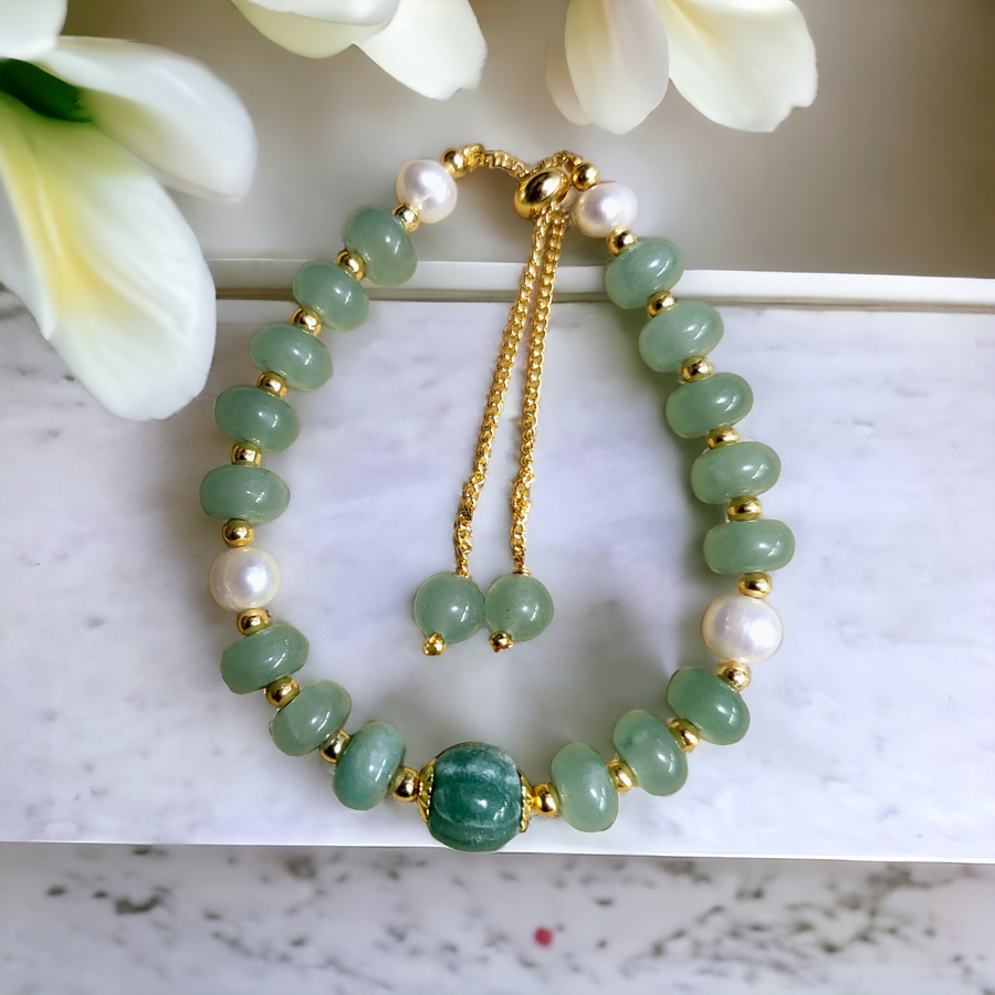 Handmade- Beautiful Jade & Pearls Bracelet