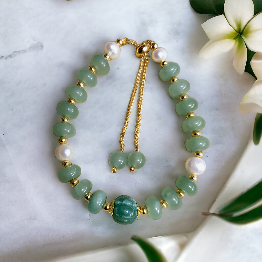 Handmade- Beautiful Jade & Pearls Bracelet