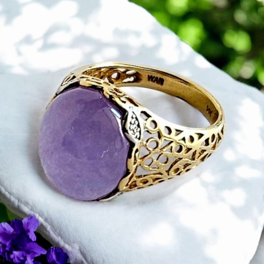 14k Ladies Lavender Jade Ring