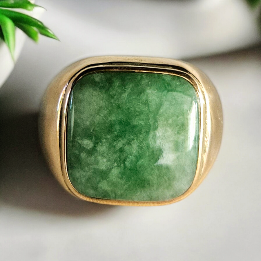 14k Natural Green Jade Ring