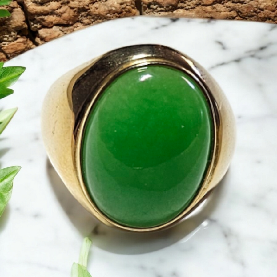 14k Green Oval Jade Ring