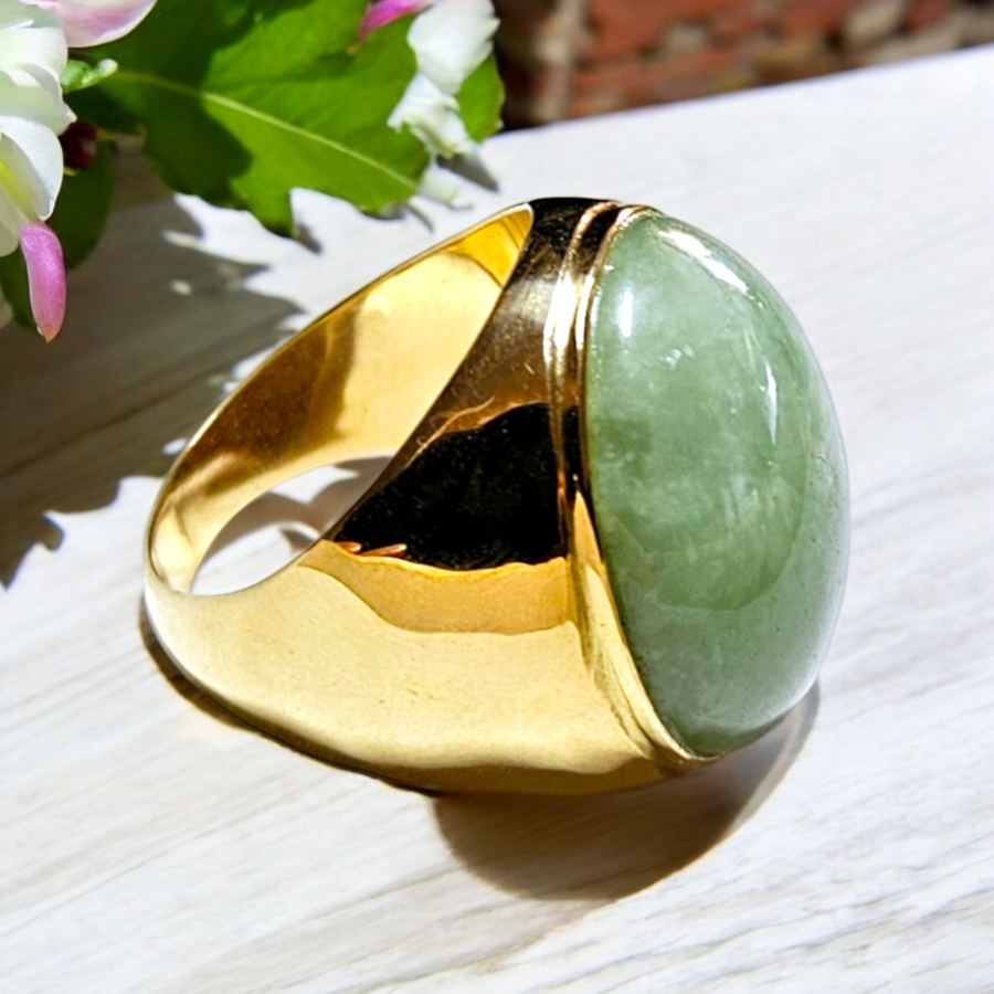 14K Natural Green Jade Oval Gents  Ring (21x25mm)